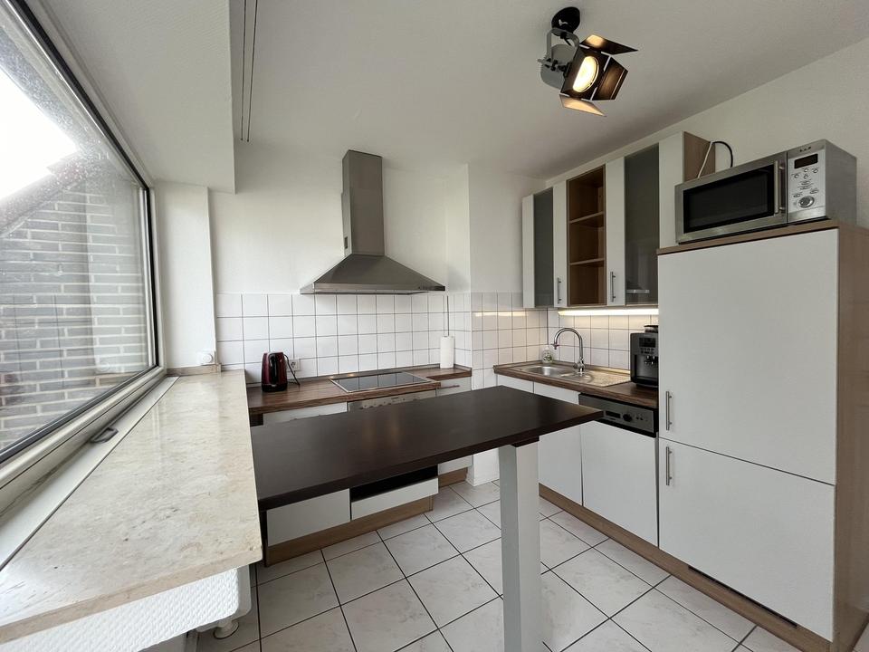 Unterbilk-Jackpot: Perfekt aufgeteilte Wohnung mit Klima, Riesen-Balkon & eigener Garage – Bild 13