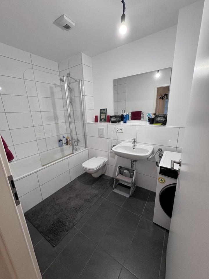 Toll geschnittene Terrassenwohnung mit EBK und TG im Milaneo! – Bild 4