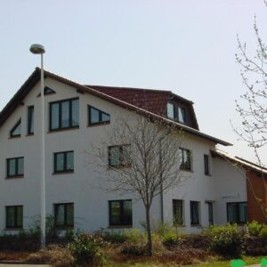 Tolle helle 2R-WE, Garten, schönes Tageslichtbad, Parkplatz, 5 Min zur S-Bahn, 25 Min nach LE