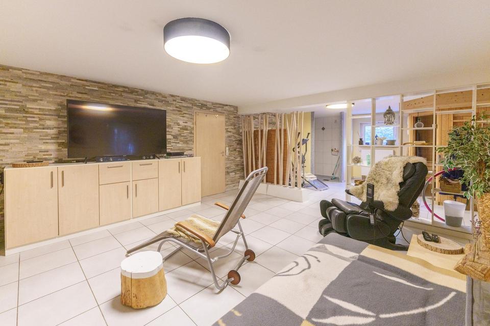 Großzügiges Haus mit 6 Zimmern in Bad Friedrichshall, Wächterstr. 25 – Bild 11