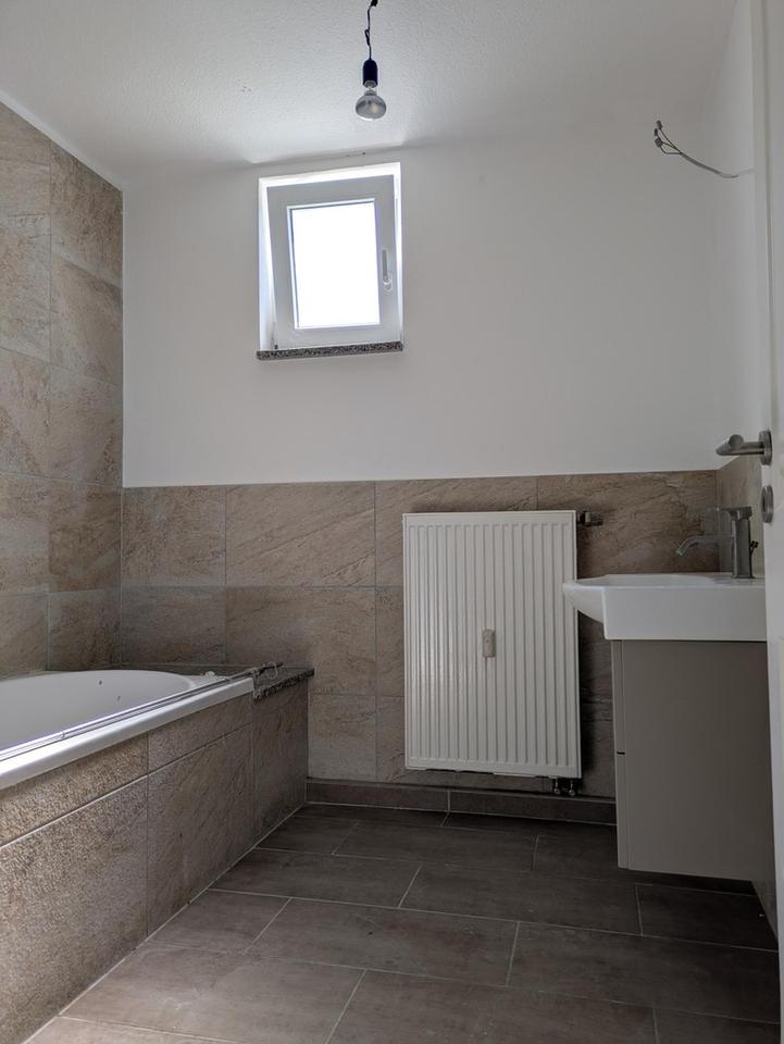 WG möglich, 5 Zimmer, 3 Bäder, 140 m2 Haus Wohnung Großostheim, Balkon, voll ausgestatteter Küche – Bild 14