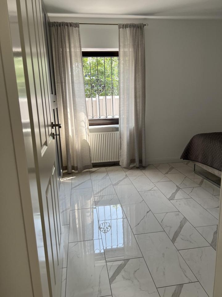 Lichtdurchfluteter Reihenbungalow mit Garten und Sauna in ruhiger Lage – Bild 13