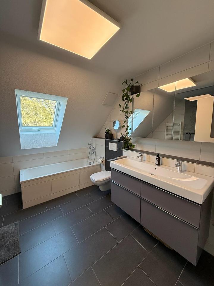 Moderne 4-Zimmer-Maisonettewohnung mit Südbalkon – Bild 10