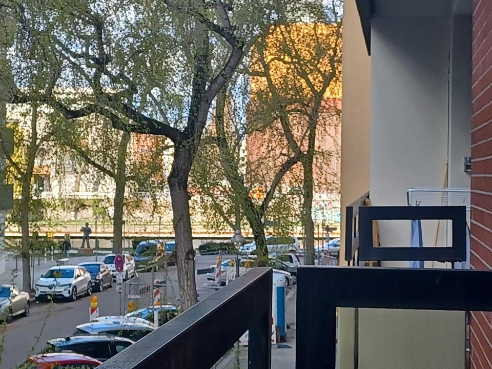 Charlottenburg Wohnen mit Spreeblick vom Balkon inkl. PKW Stellplatz – Bild 4