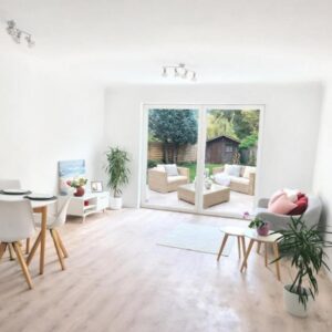 Energetisch saniertes Haus mit sonnigem Garten