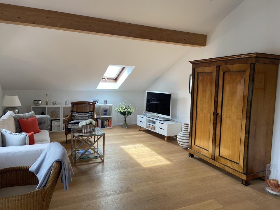 Sonnige 2-Zi.-Wohnung mit unverbaubarem Bergblick – zur freien Nutzung – Bild 4