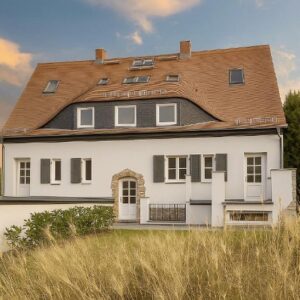 Wunderschöne 4 Raumwohnung mit großer Terrasse und Gartenanteil