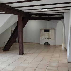 Großzügige 5-Zimmer Wohnung incl. kompl. neuer Einbauküche