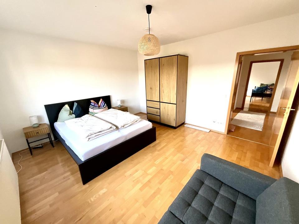 Großzügiges Ein- bis Zweifamilienhaus mt 8.197 qm Grund, PV-Anlage, Wald und Panoramablick – Bild 24