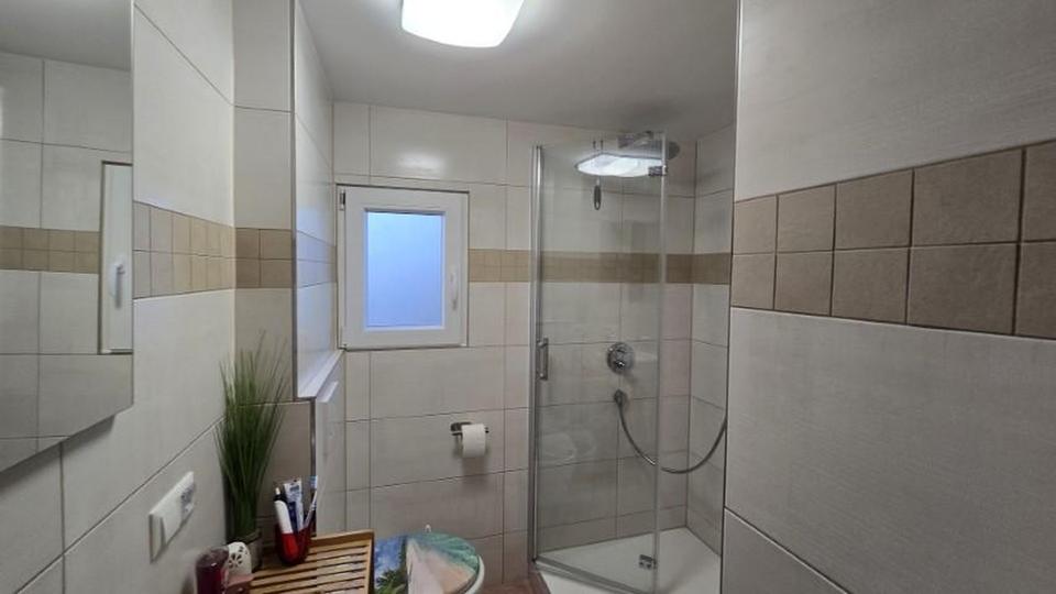 Charmantes Reihenendhaus mit Garten in ruhiger Wohngegend – Bild 9