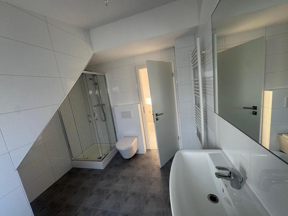 Leverkusen Waldsiedlung Hell Modern 6-Zimmer Bezugsfertig – Bild 9