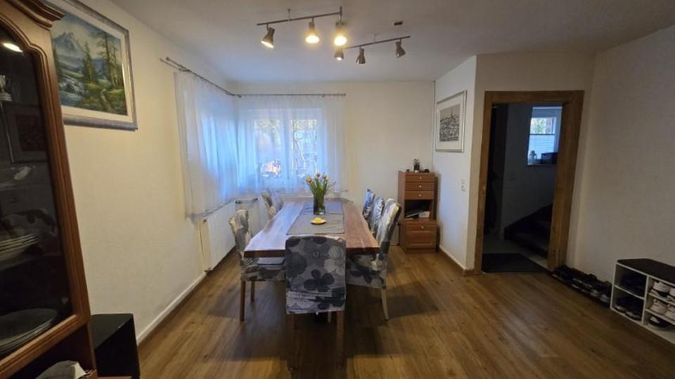 Charmantes Reihenendhaus mit Garten in ruhiger Wohngegend – Bild 4