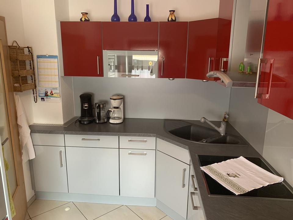 Großzügige 4-Zimmer-Wohnung (ca. 104 m² Wfl., Einbauküche) in ruhiger, zentraler Lage von Lichtenau! – Bild 6