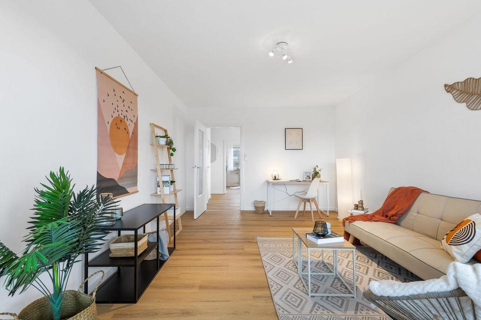 **Provisionsfrei** Modernisierte 4-Zimmer Wohnung in Audi-Nähe