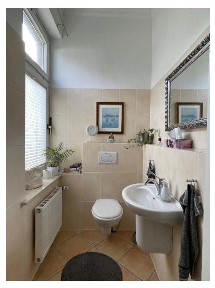 Charmantes Einfamilienhaus geh. Ausstattung mit Bachlauf – Bild 16