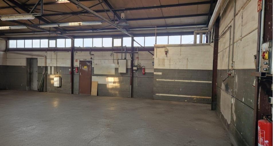 Lager/ Produktionshalle mit Büros – Bild 12