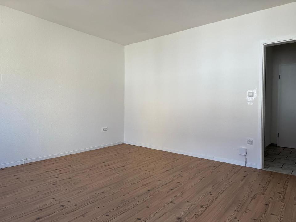 Gemütliche, frisch sanierte Zweizimmerwohnung in Elze – Bild 2