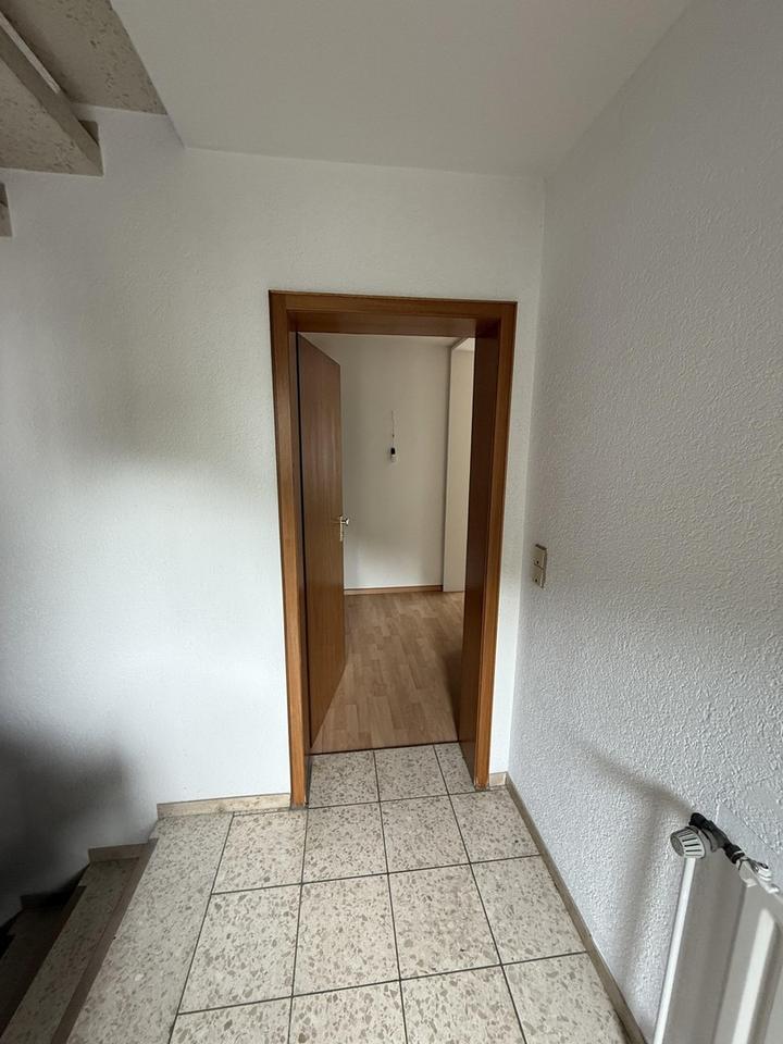 Gepflegtes Dreifamilienhaus mit Weitblick und attraktiven Extras – Bild 7