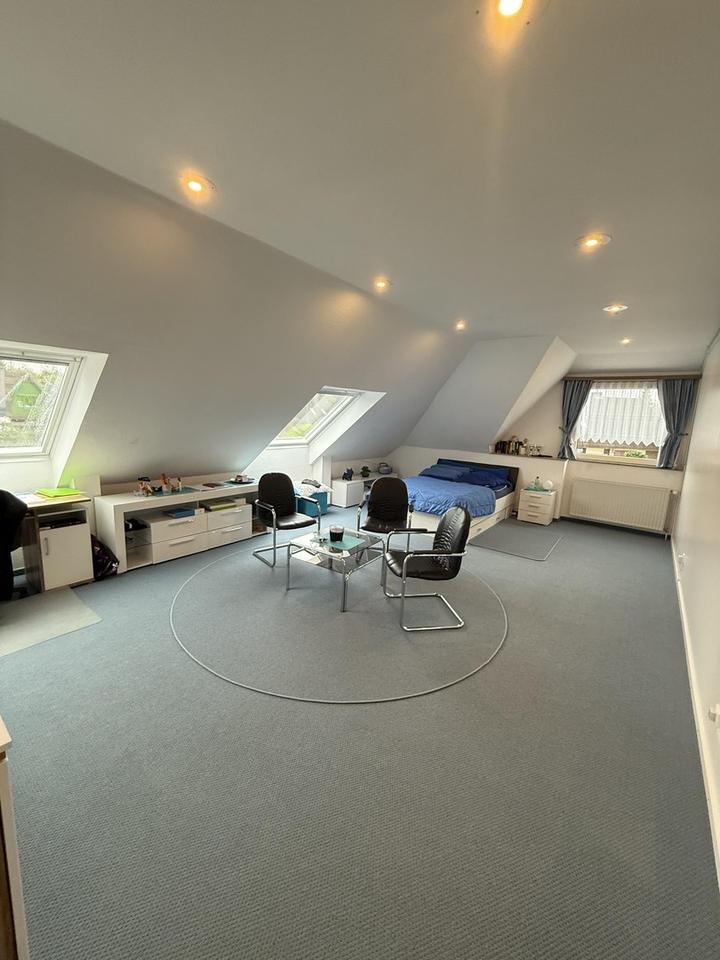 Großzügiges Einfamilienhaus mit Garten, Doppelgarage & vielseitigen Nutzungsmöglichkeiten – Bild 36