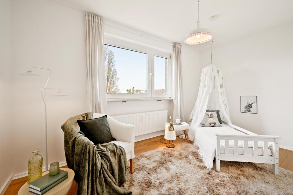 Provisionsfrei -Top gepflegte 3-Zimmer-Wohnung mit Balkon in Frankfurt-Niederrad – Bild 4