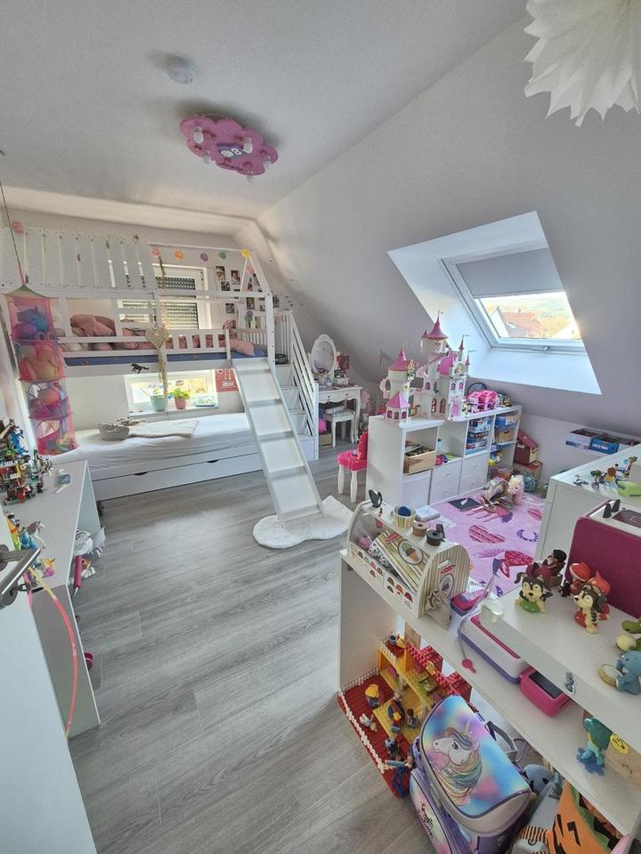 ** 4-Zimmer-Wohnung mit Balkon ** in Höchst ** – Bild 9