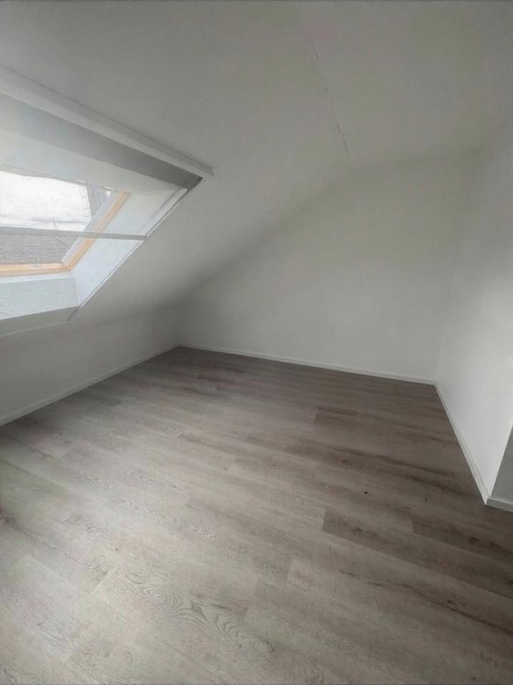 Modernes 5,5-Zi-Haus mit Hobbyraum & Garten in Lerchenau – Bild 11