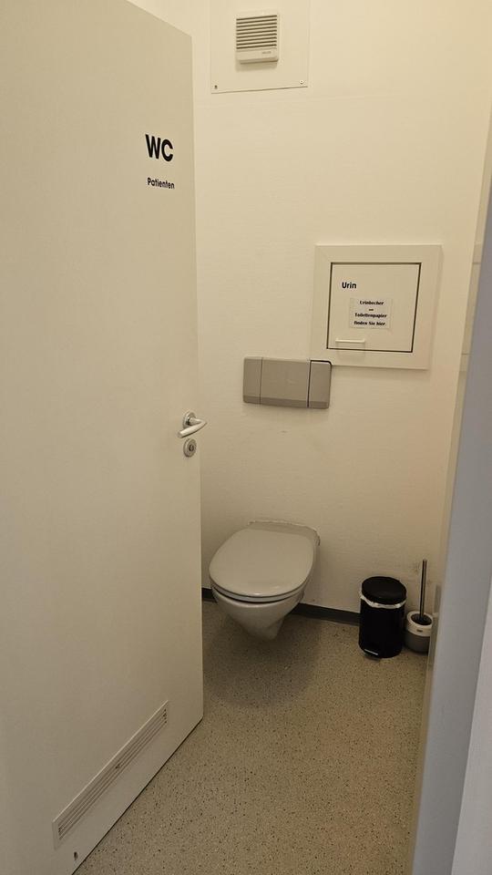 Praxis/Geschäftsräume im Erdgeschoss – Bild 11