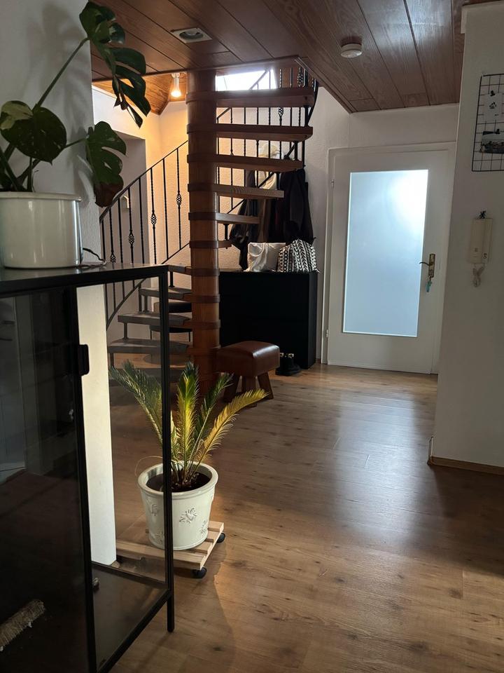 Dachgeschoss-Juwel in Osnabrück – 2 Zimmer auf 90 m² – Bild 2