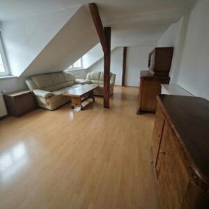 2-Raumwohnung/Dachgeschoss 520 EUR Warm/ 60 qm Grundfläche