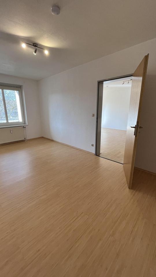 Wohnung mit Balkon, Einbauküche, Tiefgarage in Wolfsburg – Bild 5