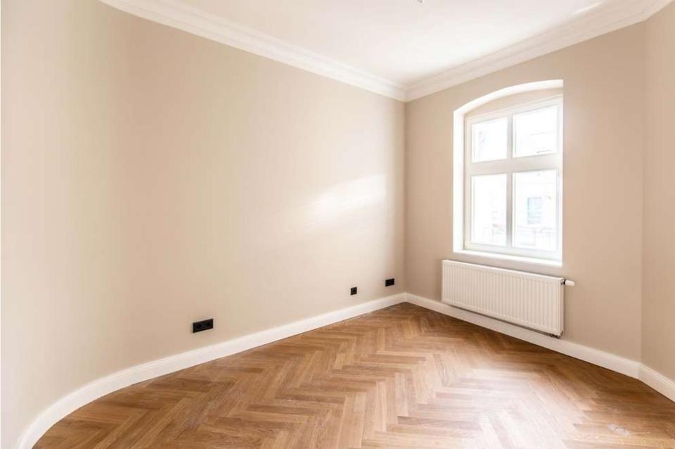 Stucktraum & Südwestbalkon im Herzen von Prenzlauer Berg – Bild 7