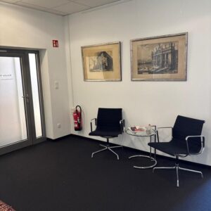 Provisionsfrei - Ruhige und helle Bürofläche nahe Nymphenburger Schloss