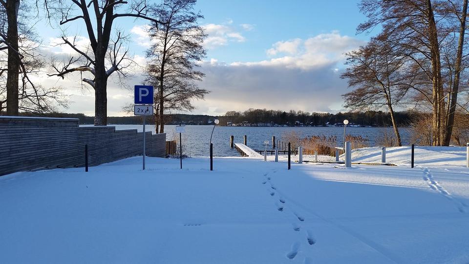 2Zi-Wohnung mit Seezugang, Terrasse, EBK,Garten, neuwertig – Bild 4