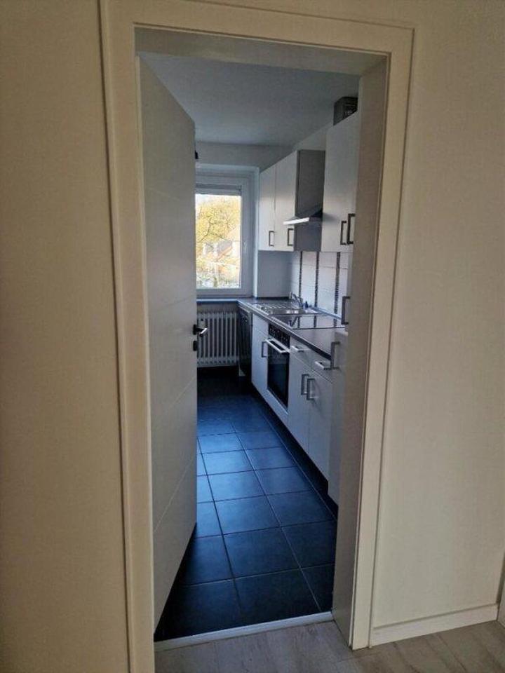 Attraktive 4 Zi.-Wohnung im schönen Rahlstedt – Bild 5