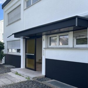 Große helle Wohnung mit großem Garten, in bevorzugter Wohnlage