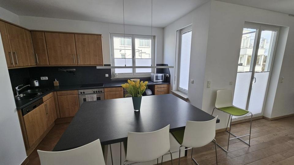 Bright Loft-Style Living | Gated Community | 97,3 Qm | Garage | 3 ZKB – Bild 2