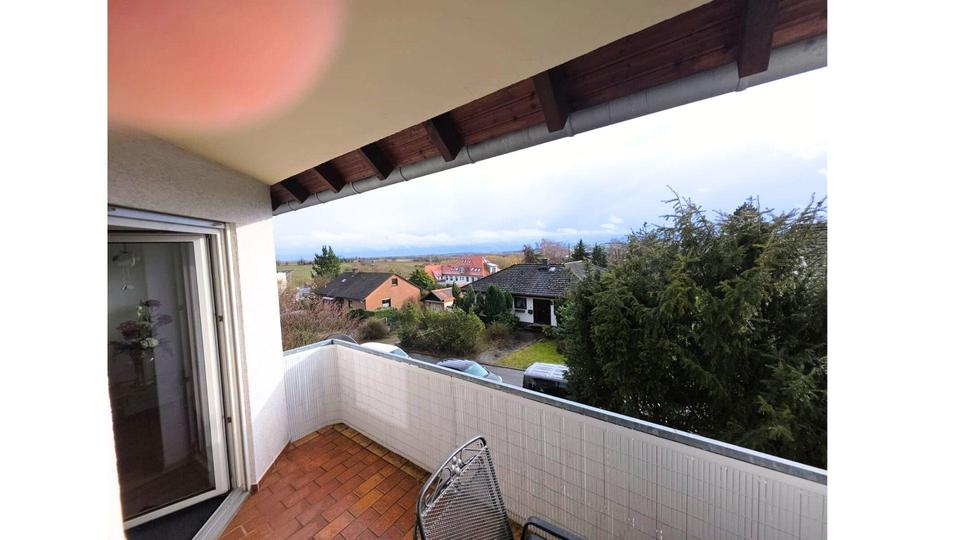 Weintor-Unicorn: 102m² Panorama | Haus-Charakter | 2 Bäder + Balkone | 66cm Wand | Garage – Bild 6