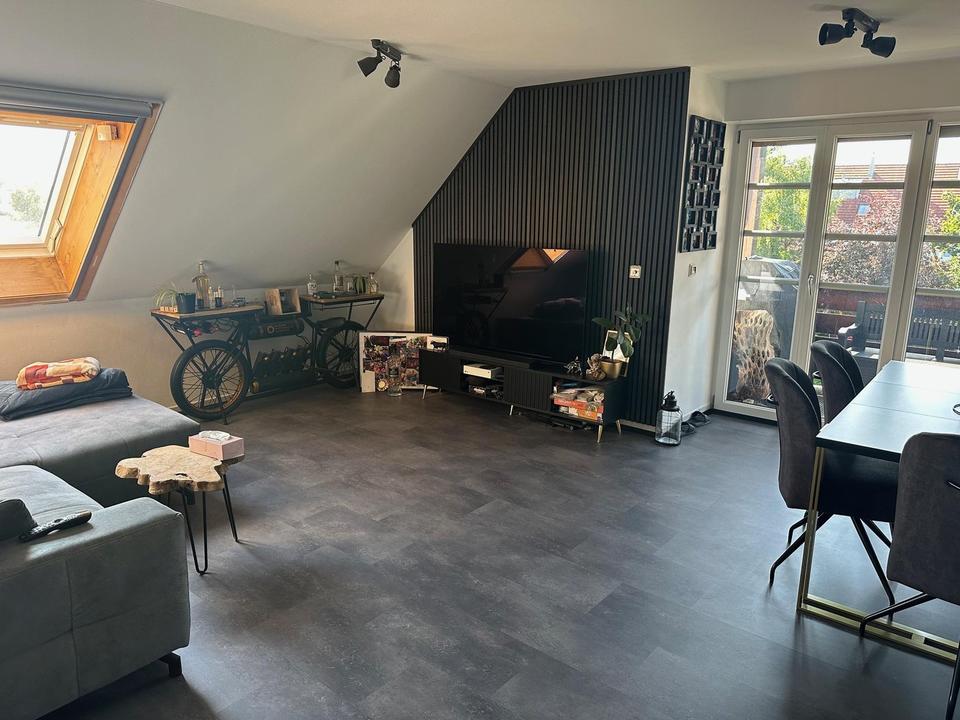 Provisionsfreie Vollmöblierte Maisonette Wohnung + 2 Stellplätze – Bild 13