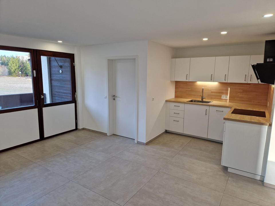 Gemütliche 3-Zimmer-Wohnung mit Balkon, Schwimmbecken und traumhafter Schwarzwald-Lage!