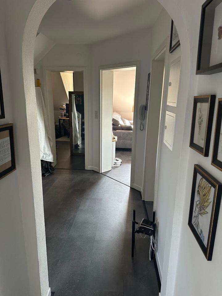 Provisionsfreie Vollmöblierte Maisonette Wohnung + 2 Stellplätze – Bild 4