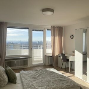 Erstbezug nach Sanierung: Über den Dächern Muc 4-Zimmer-WG, voll möbliert