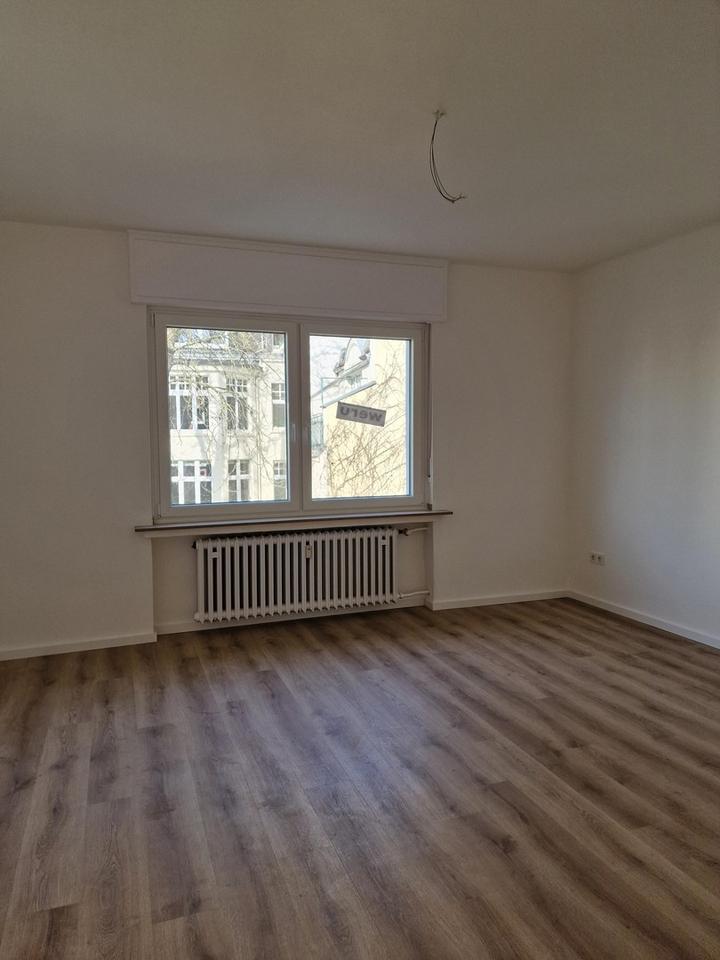 Großzügige 5-Zimmer-Wohnung in der ruhigen Arndtstraße im beliebten Kaiserstraßenviertel – Bild 21