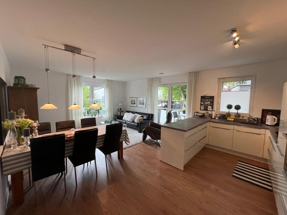 Moderne 3-Zimmer-Neubauwohnung mit Garten im Erdgeschoss