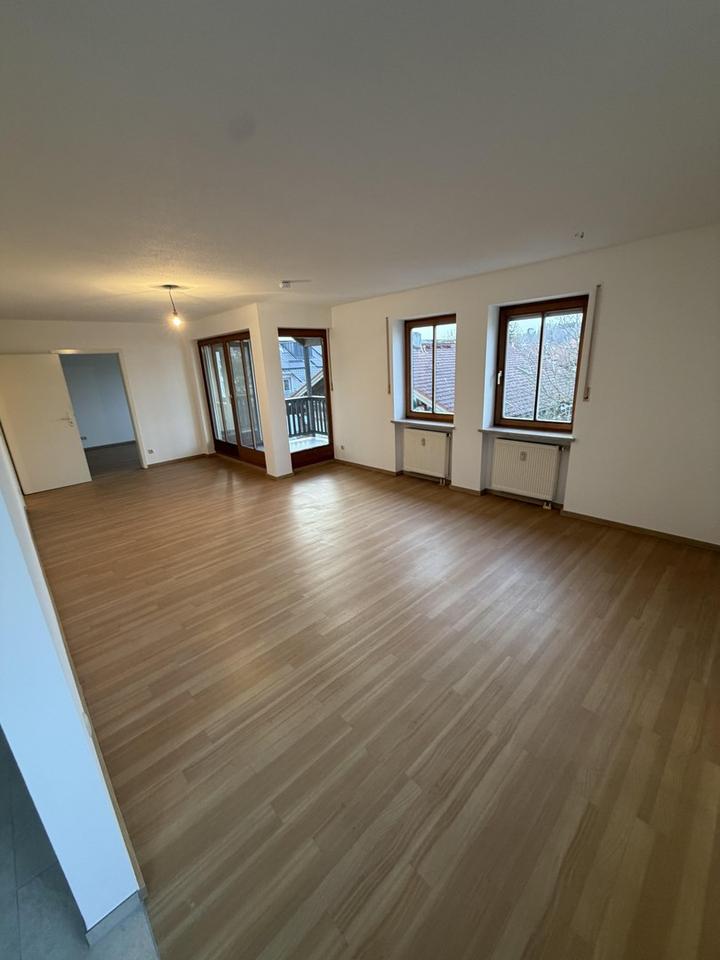 Helle 2-Zimmer-Wohnung mit Balkon – Bild 2