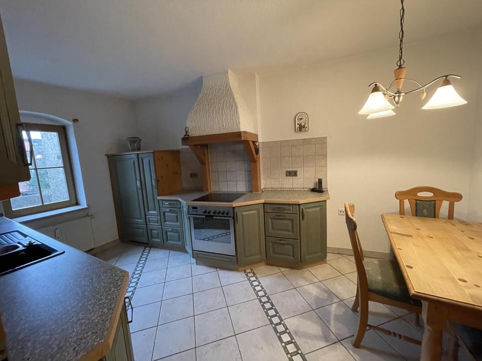 Gepflegtes Stadthaus mit Garten und Terrasse – Bild 8