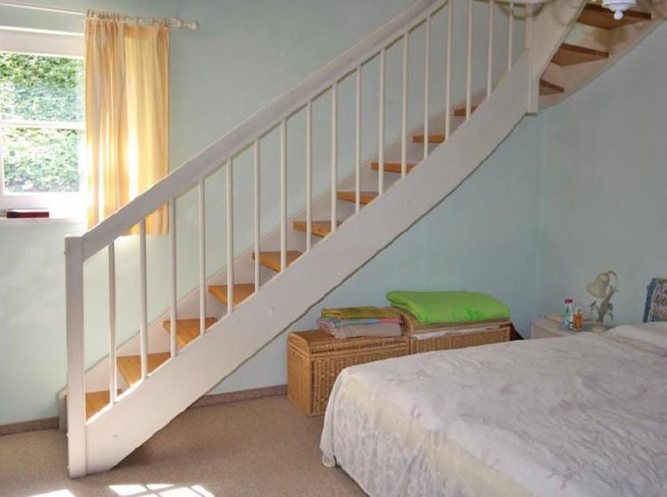 Großzügige Erdgeschoss-Wohnung mit Terasse und Gartenanteil – Bild 6