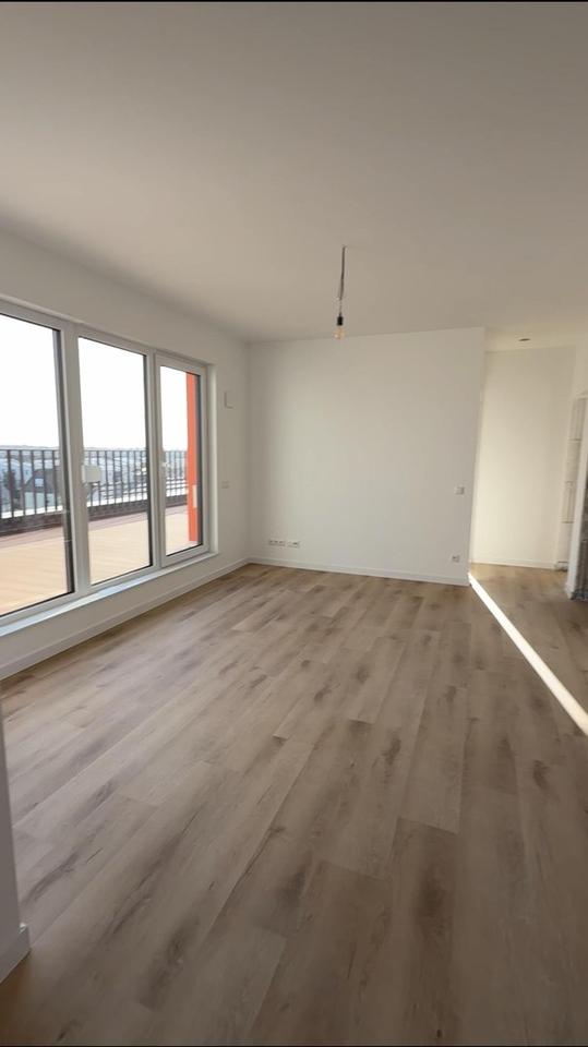Traumhafte 4 Zimmer Wohnung mit Dachterrasse, Klimaanlage, Jalousie, B16 – Bild 4