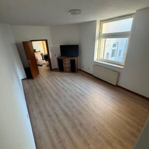 2,5 Zimmer Wohnung frischrenoviert in Do-Barop zur Vermietung Möbelübernahme 2000.- Euro