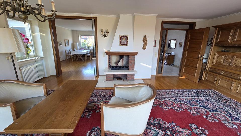 Großes Zweifamilienhaus in zentraler Lage von Bedburg – Bild 6