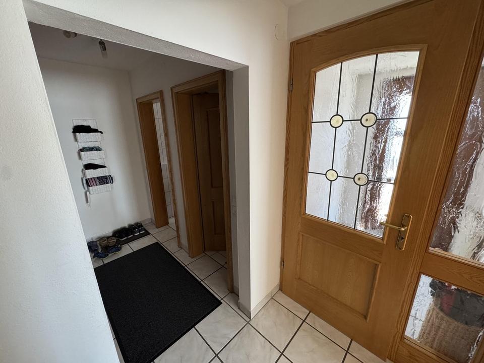 Platz für die ganze Familie! Traumhafte Doppelhaushälfte mit Blick ins Grüne – Bild 11